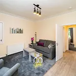 Rosemount Residence - Sja Stays - 1 Bed Apartment