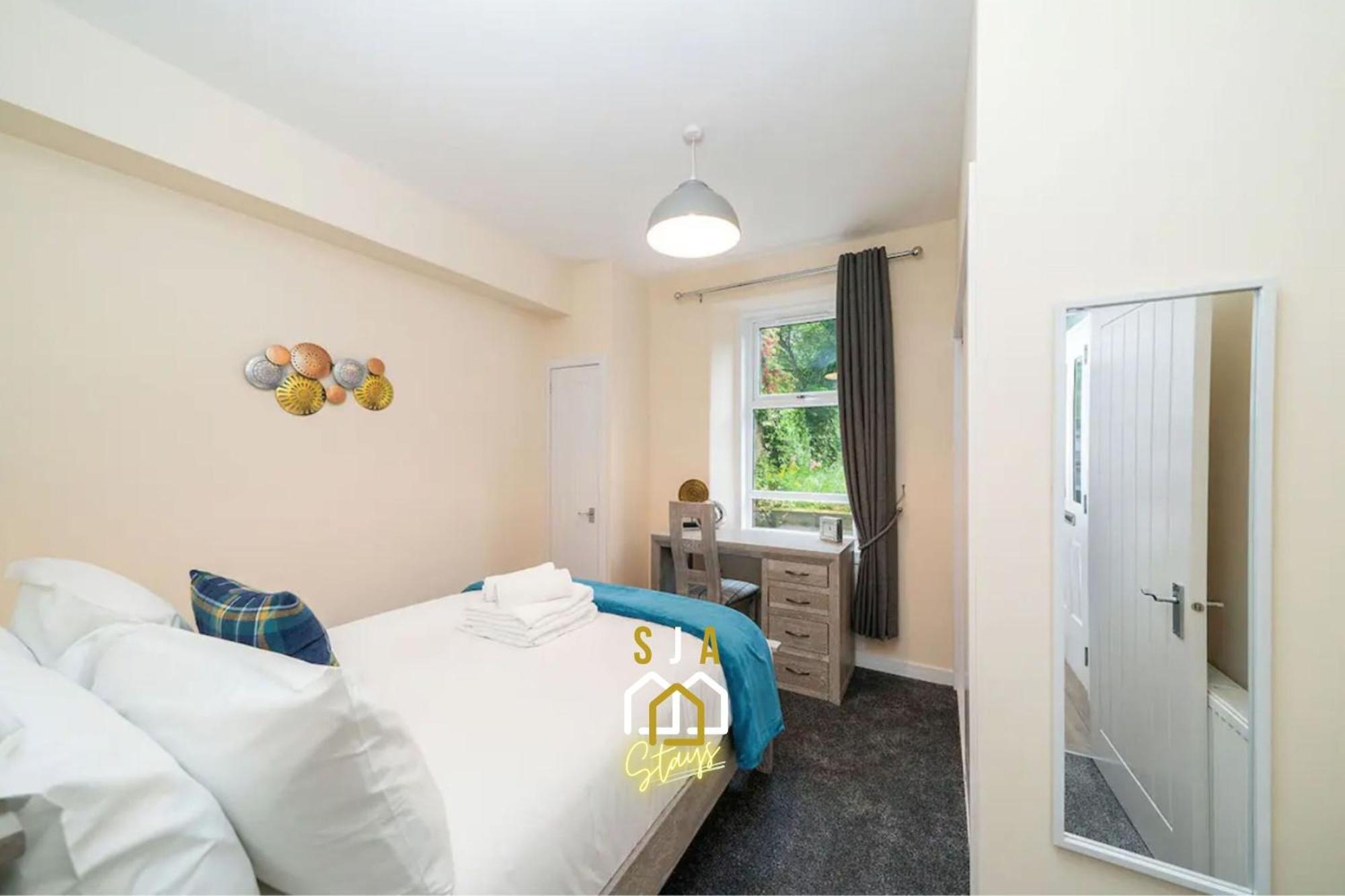 Rosemount - Sja - 1 Bed Apartment *